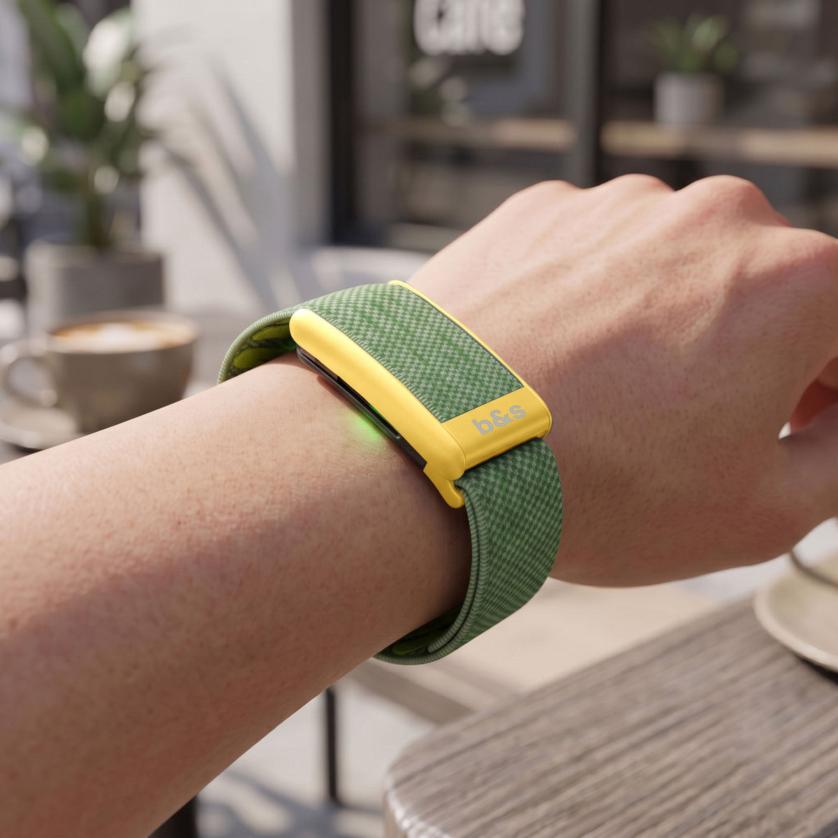 b&s Superknit Nylon Strap for Whoop 5.0 Peak, Jet Black with S Steel Matte Gold Clasp