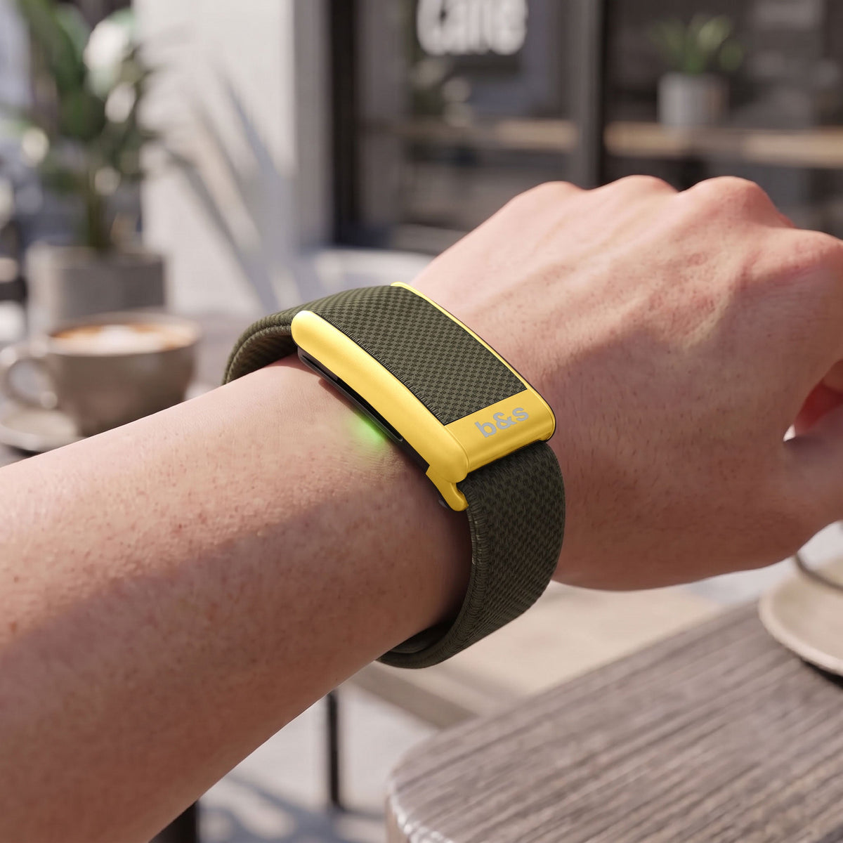 b&s Superknit Nylon Strap for Whoop 5.0 Peak, Jet Black with S Steel Matte Gold Clasp