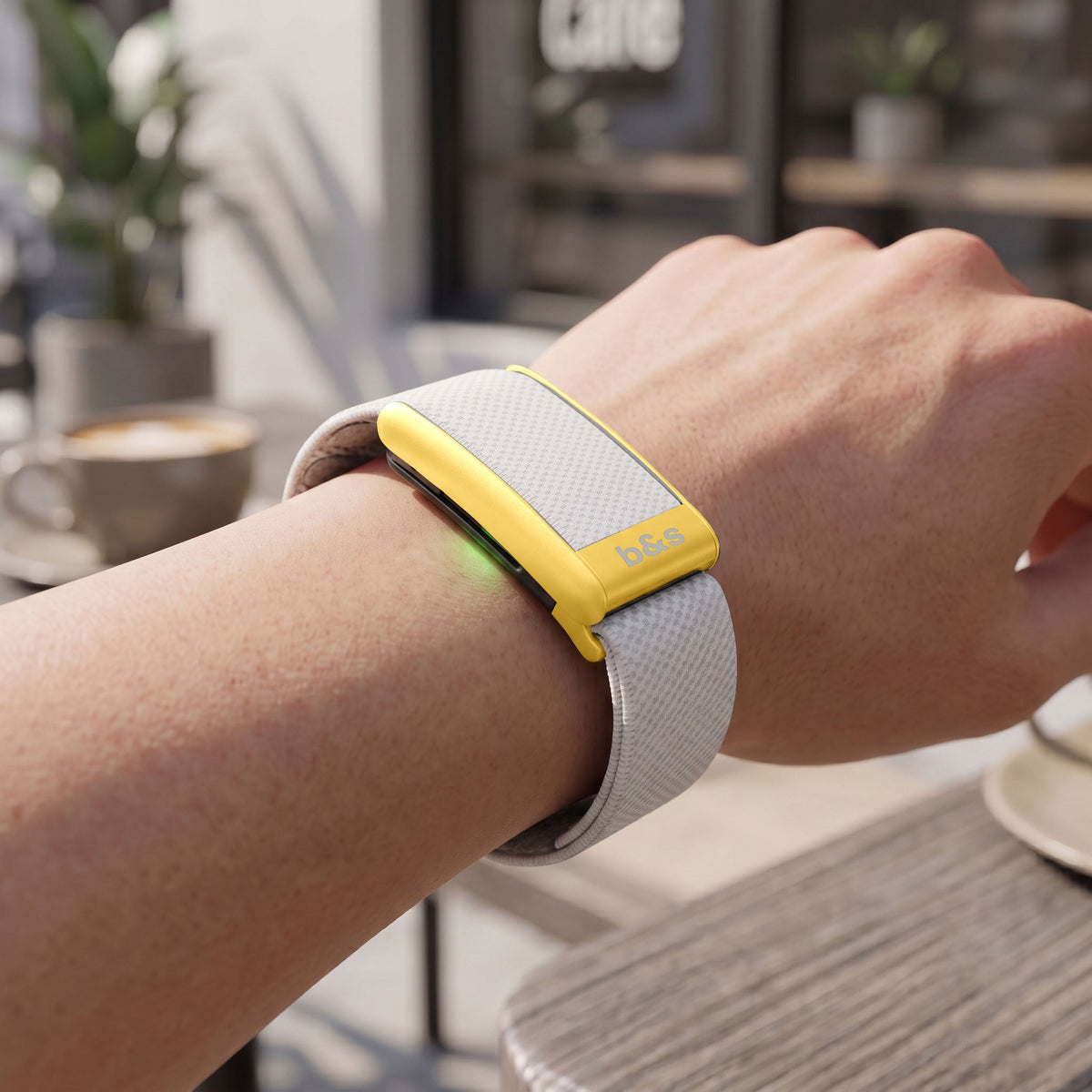 b&s Superknit Nylon Strap for Whoop 5.0 Peak, Jet Black with S Steel Matte Gold Clasp